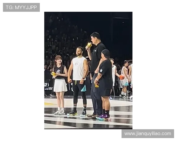 库里与姚明身高差异分析及其对篮球风格的影响探讨 库里与姚明身高差异分析及其对篮球风格的影响探讨