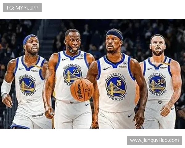 科尔创新战术库里携手四将巴特勒霍福德同场竞技展现新风貌